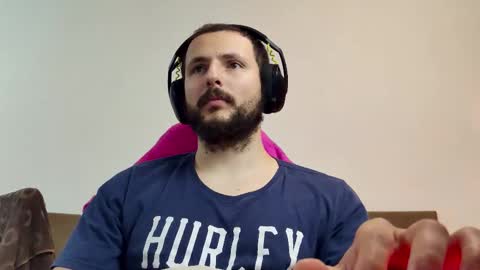 Snapshot of baxxline chatting on 11-05-25, 12:21 Baxxline online show from 11-05-25, 12:21