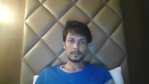 Snapshot of baybeeboi4u2 chatting on 12-06-24, 05:44 Neel online show from 12-06-24, 05:44