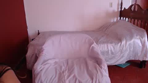 Snapshot of bayonette_black chatting on 10-29-25, 07:37 bayonette_black online show from 10-29-25, 07:37