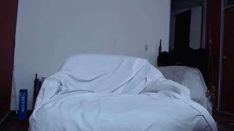 Snapshot of bayonette_black chatting on 11-05-25, 10:10 bayonette_black online show from 11-05-25, 10:10