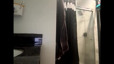 Bays big D online show from 10-20-25, 04:29