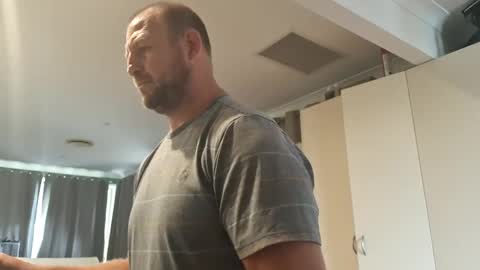 bazooka76 online show from 02-25-25, 11:11