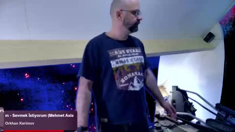 Snapshot of bazzz_8 chatting on 03-05-25, 06:45 bazzz_8 online show from 03-05-25, 06:45