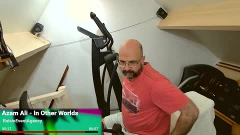 Snapshot of bazzz_8 chatting on 10-08-25, 06:05 bazzz_8 online show from 10-08-25, 06:05