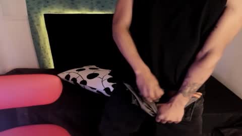 Bbc angels online show from 10-11-25, 12:32