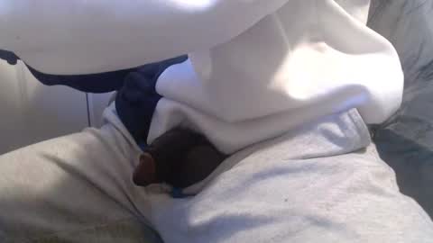 Snapshot of bbc_elrey chatting on 10-27-25, 06:12 Racks online show from 10-27-25, 06:12