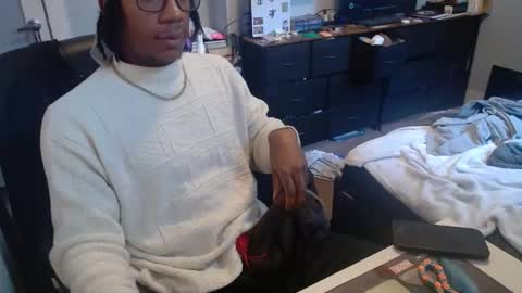 Snapshot of bbc_elrey chatting on 02-23-26, 09:01 Racks online show from 02-23-26, 09:01