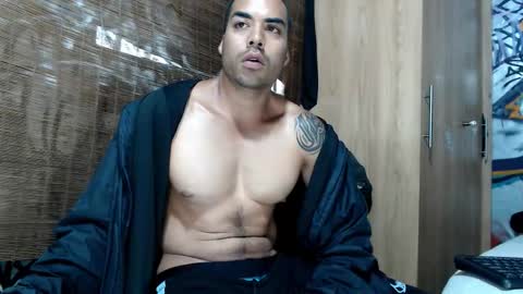 Justin online show from 11-12-25, 03:34