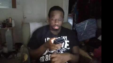 rocker n queen online show from 12-19-25, 02:13