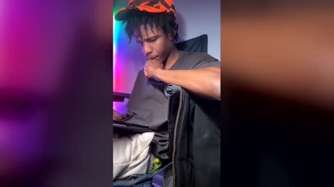 Snapshot of bbcnews94 chatting on 02-14-26, 02:41 bbcnews94 online show from 02-14-26, 02:41