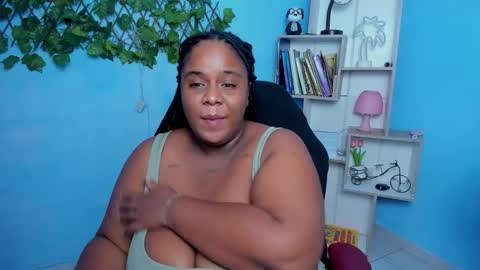 Snapshot of bbw_charlote chatting on 11-20-25, 12:49 Charlote online show from 11-20-25, 12:49