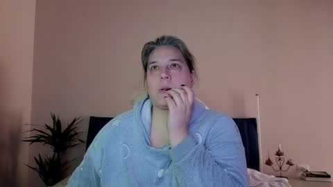 Love online show from 03-24-26, 03:06