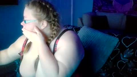 bbwgamergirl93 online show from 10-08-25, 12:14