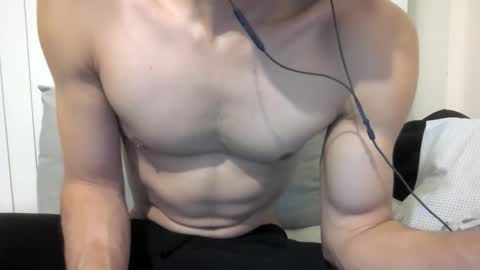 Snapshot of bbxx_2 chatting on 02-14-26, 12:29 bbxx_2 online show from 02-14-26, 12:29