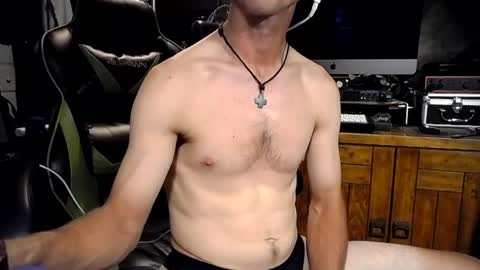 bchillin28 online show from 06-13-26, 05:38
