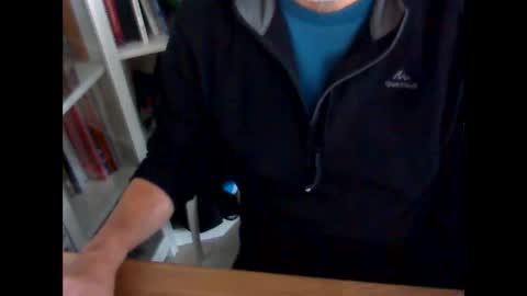 Snapshot of bcn1959 chatting on 12-11-24, 08:36 bcn1959 online show from 12-11-24, 08:36