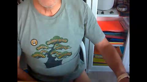 Snapshot of bcn1959 chatting on 09-24-25, 06:06 bcn1959 online show from 09-24-25, 06:06