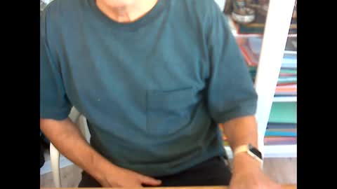 Snapshot of bcn1959 chatting on 10-22-25, 10:15 bcn1959 online show from 10-22-25, 10:15