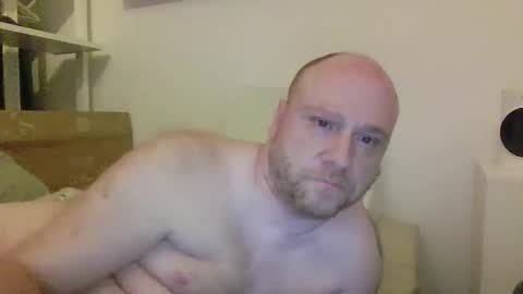 Snapshot of bcn82red chatting on 05-09-26, 06:46 BCN82Red online show from 05-09-26, 06:46