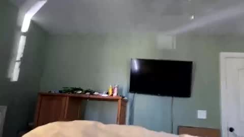 Snapshot of bdawg188 chatting on 10-15-25, 01:22 bdawg188 online show from 10-15-25, 01:22