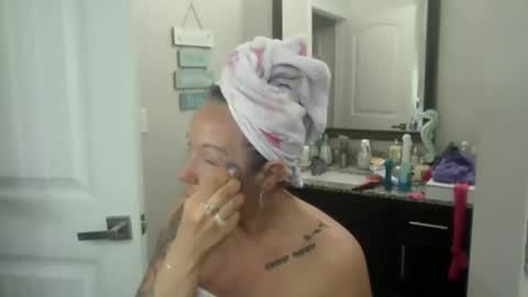 bdon1977 online show from 04-14-26, 10:32