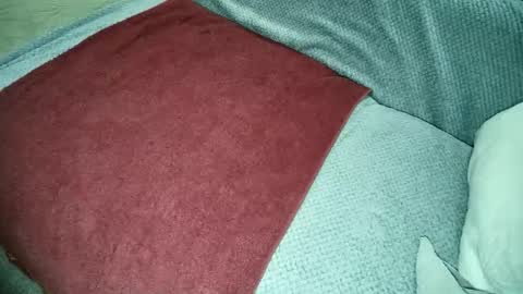 Snapshot of be4your_desire chatting on 12-22-25, 12:07 mikiforfun online show from 12-22-25, 12:07