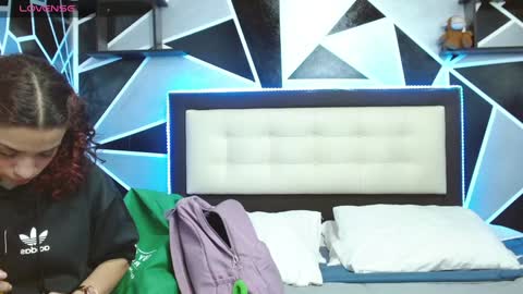 Sara  Juan online show from 01-22-25, 02:15