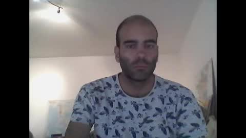 bear14250949 online show from 09-27-25, 09:36