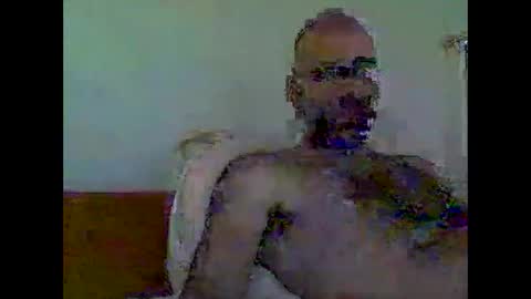 bear14250949 online show from 10-20-25, 05:24