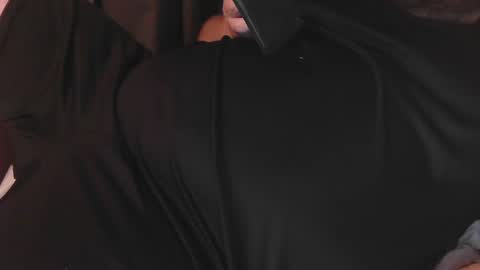 Snapshot of bear_man_oi chatting on 02-05-25, 02:59 bear_man_oi online show from 02-05-25, 02:59