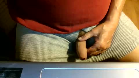 Snapshot of bearacuda555 chatting on 09-20-25, 06:03 Bruno online show from 09-20-25, 06:03