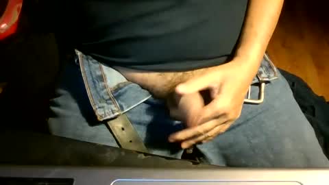 Snapshot of bearacuda555 chatting on 10-01-25, 10:05 Bruno online show from 10-01-25, 10:05