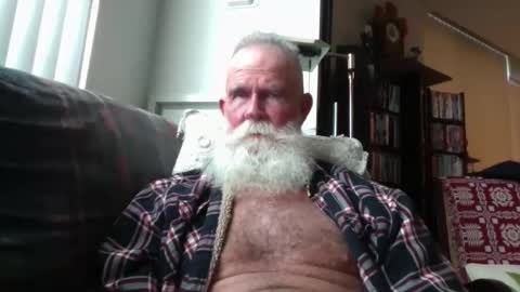 Snapshot of beardbushy chatting on 11-03-25, 04:41 beardbushy online show from 11-03-25, 04:41