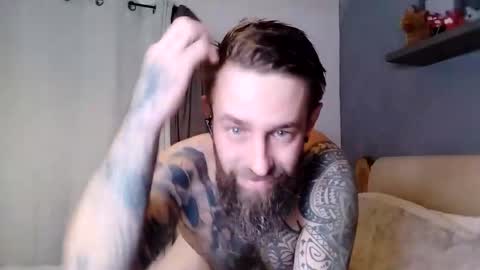 beardedtattedguy online show from 11-04-25, 04:28