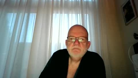 Snapshot of beardman916444 chatting on 03-22-26, 05:22 Beardman online show from 03-22-26, 05:22