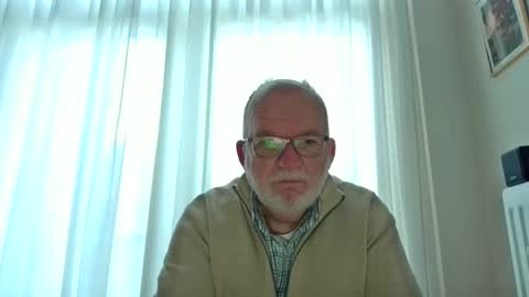 Snapshot of beardman916444 chatting on 04-29-26, 06:25 Beardman online show from 04-29-26, 06:25