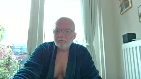 Snapshot of beardman916444 chatting on 05-01-26, 06:01 Beardman online show from 05-01-26, 06:01