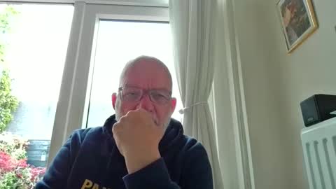 Snapshot of beardman916444 chatting on 05-15-26, 12:34 Beardman online show from 05-15-26, 12:34
