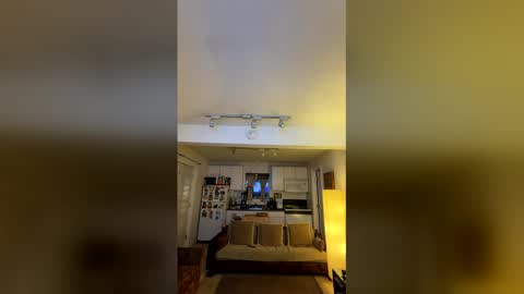 Snapshot of bearmeat4you chatting on 12-20-25, 07:37 bearmeat4you online show from 12-20-25, 07:37