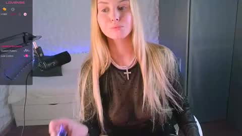 Snapshot of beatrice_7 chatting on 11-12-25, 09:25 Beatrice online show from 11-12-25, 09:25