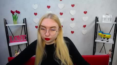 BeatriceFlyy online show from 12-11-24, 10:14