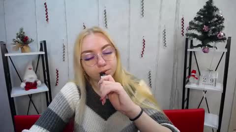 BeatriceFlyy online show from 12-30-24, 06:20