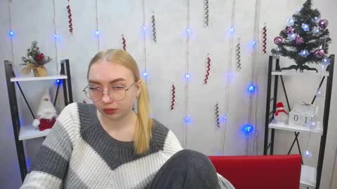 BeatriceFlyy online show from 01-03-25, 09:15