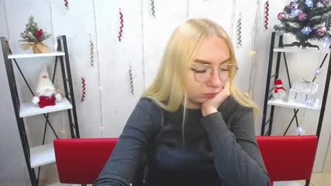 BeatriceFlyy online show from 01-11-25, 03:52