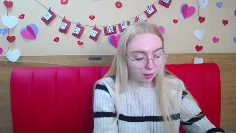 BeatriceFlyy online show from 02-20-25, 12:15