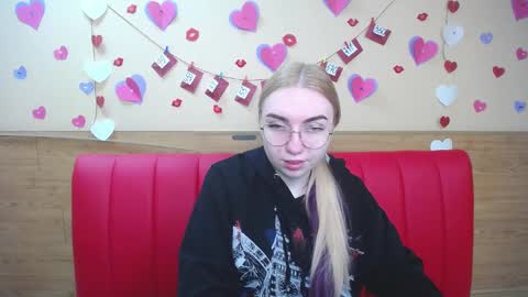 BeatriceFlyy online show from 03-01-25, 06:13