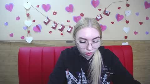 BeatriceFlyy online show from 03-01-25, 10:45