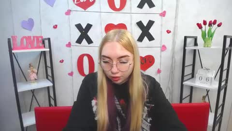 BeatriceFlyy online show from 03-06-25, 08:08