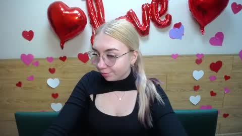 BeatriceFlyy online show from 03-09-25, 12:09