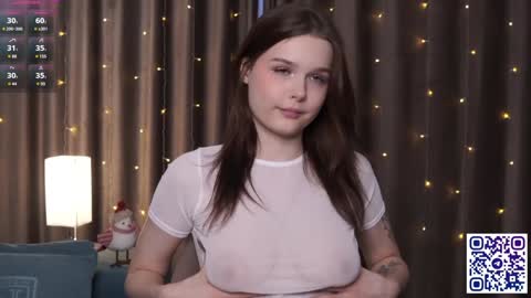 Snapshot of beatrixcutsforth chatting on 01-24-25, 12:52 Beatrix or Triss3 online show from 01-24-25, 12:52